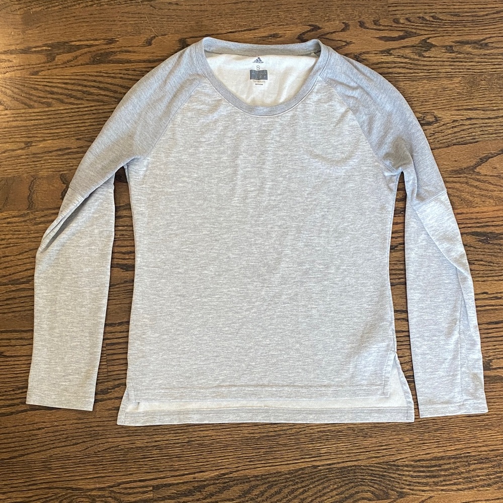 Adidas Women’s Gray Top Workout Comfort S